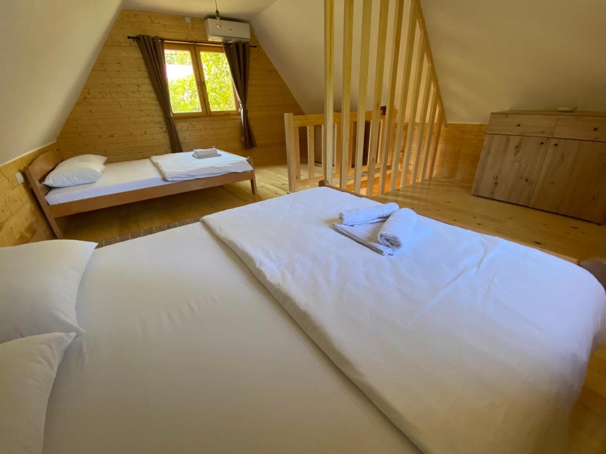 Apartman Lenka โมกราโกรา ภายนอก รูปภาพ