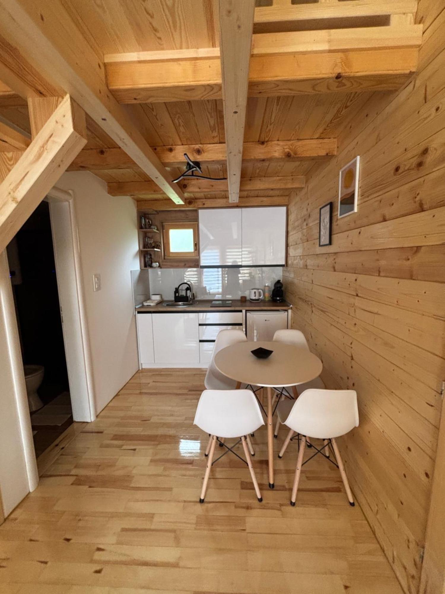 Apartman Lenka โมกราโกรา ภายนอก รูปภาพ