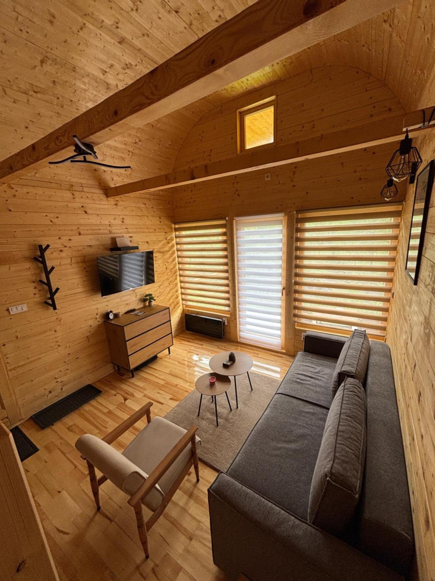 Apartman Lenka โมกราโกรา ภายนอก รูปภาพ